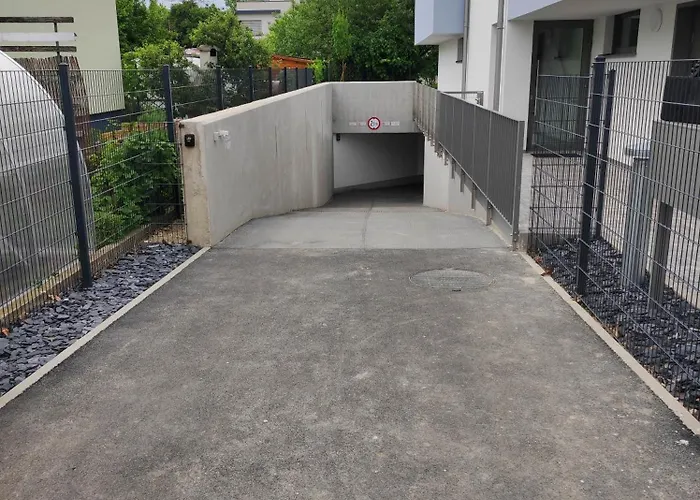 Exklusives Neben U2 U-bahn *